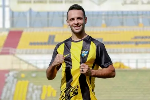 رسميا.. المقاولون يعلن التعاقد مع عمر الوحش قادما من الاتحاد
